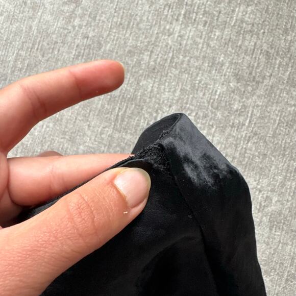 NWOT Aritzia Slip Satin Black Midi Skirt - Picture 4 of 4